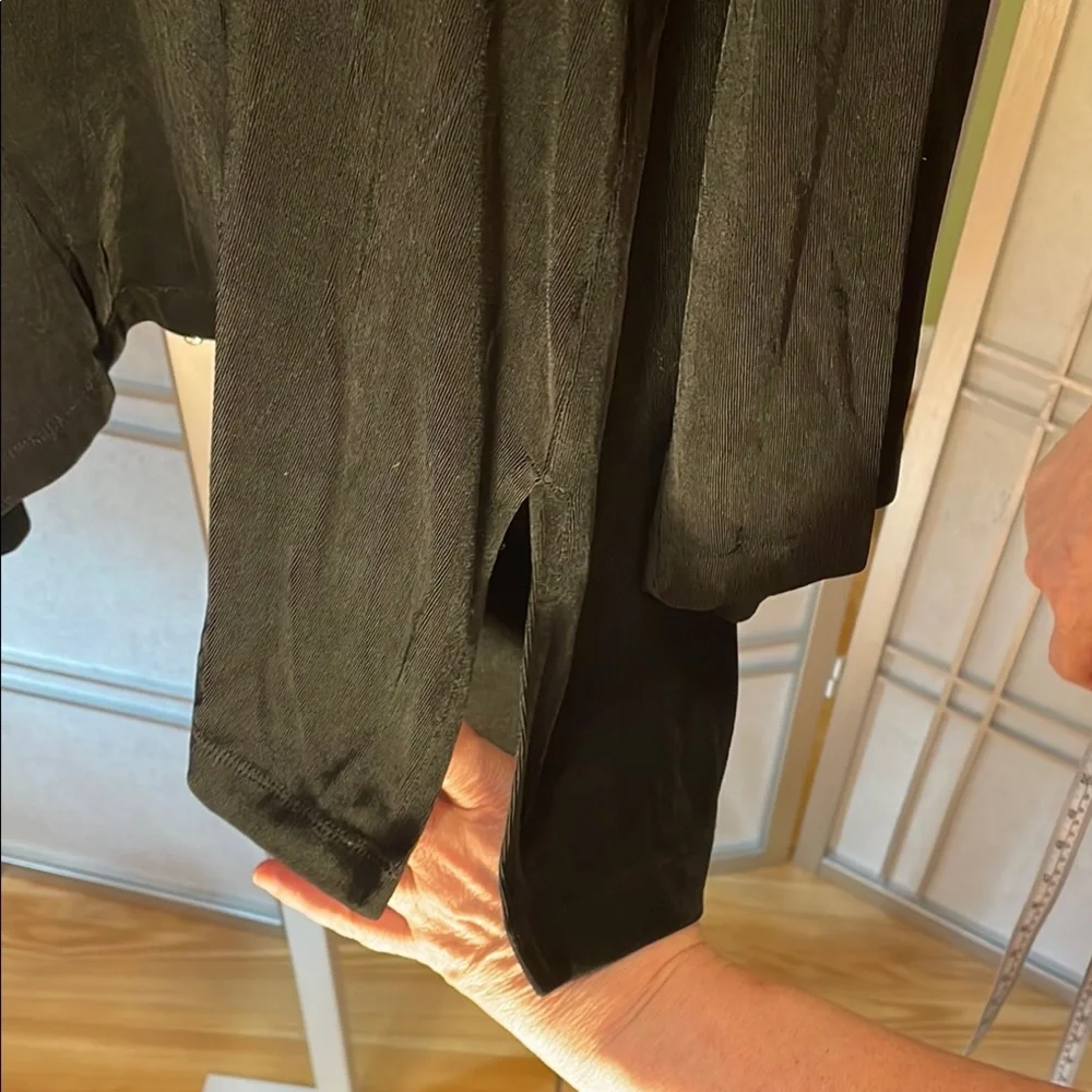 Lightweight Travelers Chico's Black Cardigan Sweater - Picture 4 of 4